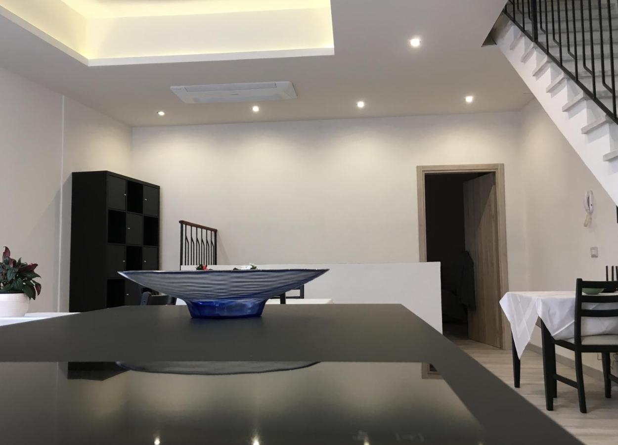 Dimora Conte Bed and Breakfast La Maddalena  Buitenkant foto